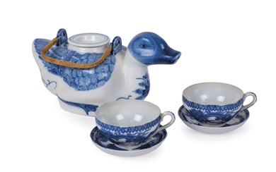 20th C Chinese porcelain tea service