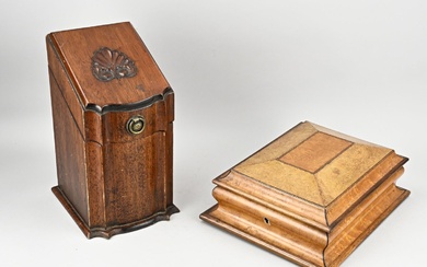 2x Wooden lidded box