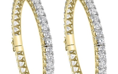 30 Pointer Each, 29 Ct Single Line Eternity 18 Kt Gold and Diamond Bangle, Pair