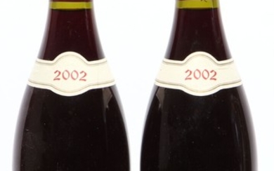 1 bt. Chambolle-Musigny 1. Cru “Les Charmes”, Ghislaine Barthod 2002 A (hf/in). etc. Total 2 bts.