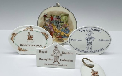 5pc Royal Doulton Bunnykins Porcelain Grouping