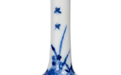 A Chinese porcelain small bottle vase, 19th...