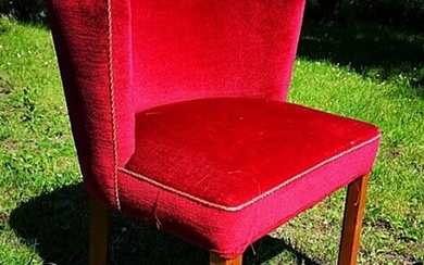 Designer unknown: Easy chair of oak. Back and seat upholstered with red fabric. H. 60 cm.
