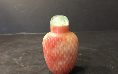 OLD Chinese jade snuff bottle, 2 3/4" HIGH, 18TH CENTURY
