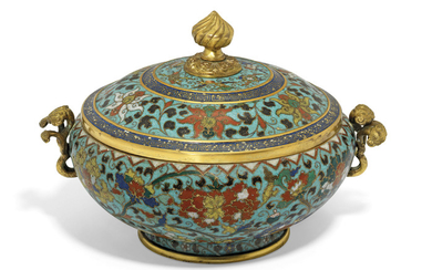 A RARE CLOISONNÉ ENAMEL 'LOTUS' BOWL AND COVER, MING DYNASTY, 17TH CENTURY