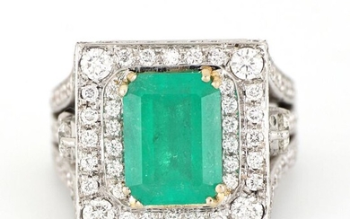 7.68 ct. - Vintage - No Reserve Price - 18 kt. White gold - Ring - 3.80 ct Emerald - Diamonds