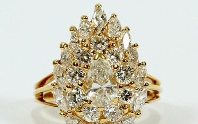 DIAMOND CLUSTER 14KT YELLOW GOLD DINNER RING