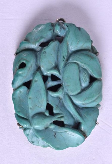 A 19TH CENTURY CHINESE CARVED TURQUOISE SILVER PENDANT