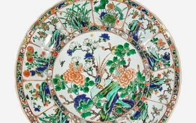 A Chinese famille verte-decorated porcelain lobed dish