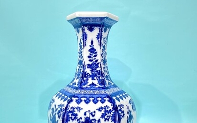 A Chinese hexagonal shaped blue and white porcelain vase....
