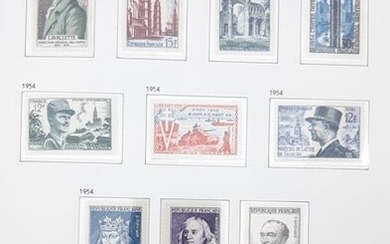 A DAVO album with stamps of France from...
