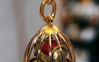 A. Hollming Imperial Russian 56 Gold Pendant Egg With Elephant Circa 1880-1913 - Pendant Yellow gold