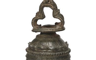 A LARGE INSCRIBED BRONZE BELL BURMA, 12TH-13TH CENTURY