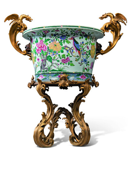 A LARGE FRENCH ORMOLU-MOUNTED CHINESE FAMILLE ROSE PORCELAIN JARDINIERE-ON-STAND