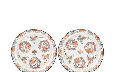 A PAIR OF DUTCH-DECORATED KAKIEMON-STYLE DISHES 18th century