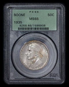 A United States 1935 Daniel Boone Commemorative 50c Coin
