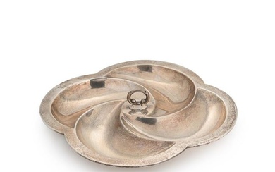 A mid 20th century Mexican metalwares silver hors d'oeuvres dish