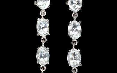 A pair of aquamarine earrings in rhodium-plated sterling silver (2)