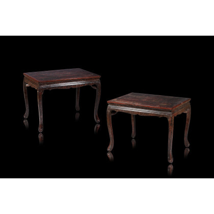 A pair of rectangular lacquered table, mother of pearl inlaid, with cabriole legs (defects and losses) Japan, 19th century (107.5x79.2x75...