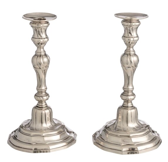 A pair of silver Rococo period candlesticks, Mons hallmarked, dated (17)60, H 23,4 cm - weight c. 770 g.