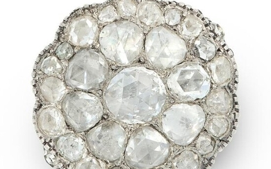 AN ANTIQUE DIAMOND CLUSTER DRESS RING, 19TH CENTURY in