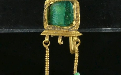Ancient Roman Gold Earring with green glass