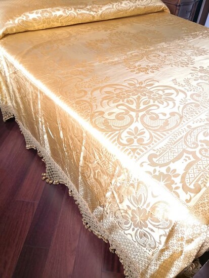 Bedspread 240 x 260 cm - Silk - Early 20th century