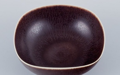 Berndt Friberg for Gustavsberg, Sweden. Ceramic bowl in hare fur glaze.