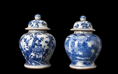 CHINESE PAIR OF BLUE AND WHITE POTICHES