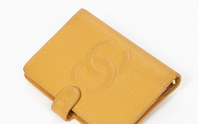 Chanel: A "Agenda Cover" of orange/beige Caviar leather with gold tone hardware, press button and three interior pockets. – Bruun Rasmussen Auctioneers of Fine Art