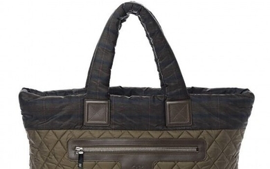 Chanel - Nylon Quilted Large Coco Cocoon Tote Khaki Shoulder bag