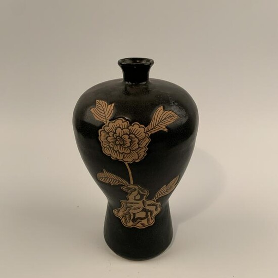 Chinese Jizhou yao Flower Vase