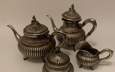 Coffee and tea service (4) - Silver - Italy - Late 19th century