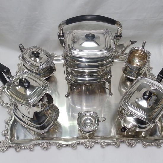 Coffee and tea service in hallmarked 925 silver. Spain,...