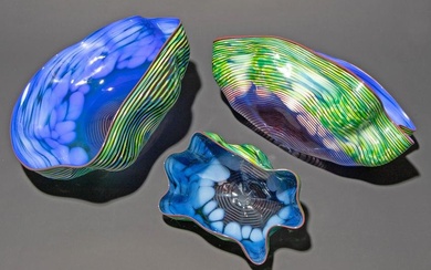 Dale Chihuly, 3 seaforms pieces