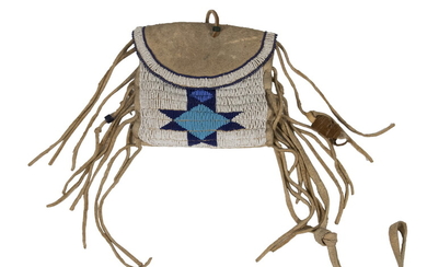 EARLY 20TH C. SIOUX FRINGED AND BEADED MEDICINE BAG