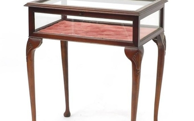 Edwardian inlaid mahogany bijouterie table raised on