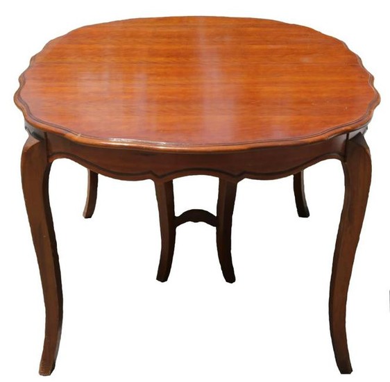 FRENCH PROVENCIAL MAHOGANY DINING TABLE W/ LEAVES
