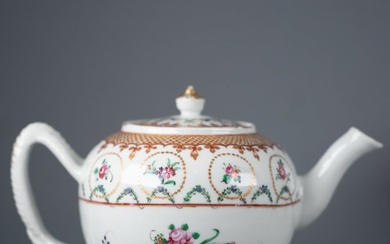 Famille Rose Floral Sprays - Gold! - Teapot - Porcelain
