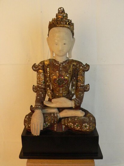 Figure (1) - Alabaster wood - Mandalay - Burma - 18th century