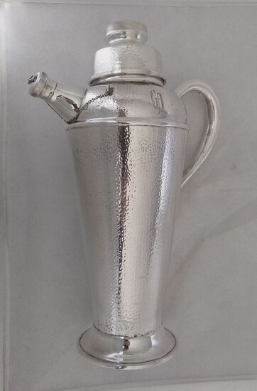 Finely hand hammered large cocktail shaker- .925 silver - Arturo Medina - Bogotà- Colombia - Early 20th century