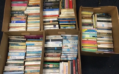 Five boxes of paperbacks, mainly contemporary novels - Colin Dexter,...