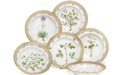 SOLD. "Flora Danica" six deep porcelain plates. 3546. Royal Copenhagen. Diam. 22.5 cm. (6) – Bruun Rasmussen Auctioneers of Fine Art