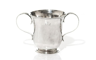 GEORGE II ENGLISH SILVER TWO HANDLED CUP, 241g