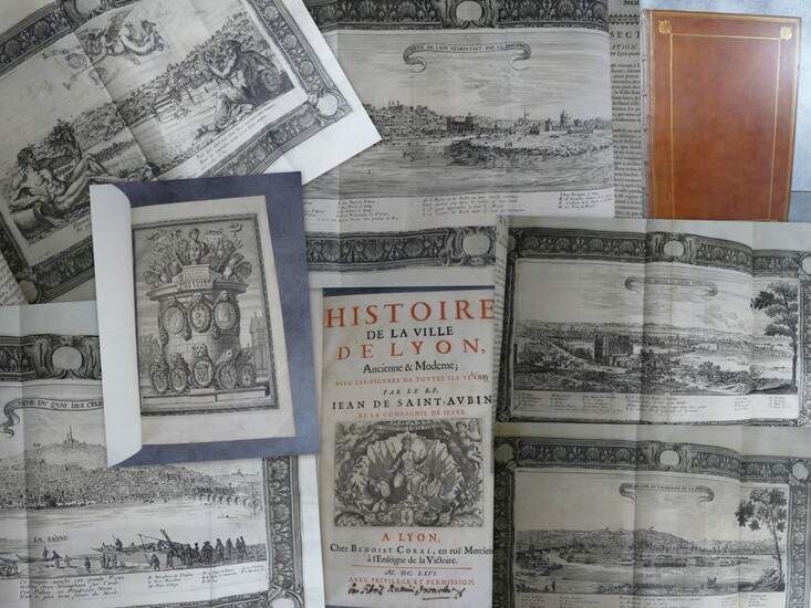 Histoire de la ville de Lyon relié à la suite histoire Ecclésiastique frontispices et gravures complet bien relié.