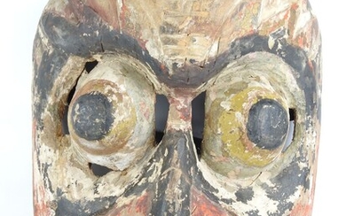 INDONESIE. Bois, polychromie ancienne. Important masque de démon d'exorcisme à mâchoire inférieure mobile. Dim :...