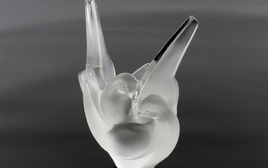 LALIQUE. A 'Sylvie' glass vase with insert, second half of the 20th century.