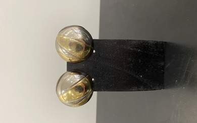 LANVIN. Paire de clip d'oreille Art déco, de forme sphérique en métal doré en partie...