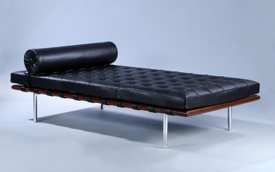Ludwig Mies van der Rohe. 'Barcelona' daybed, black leather
