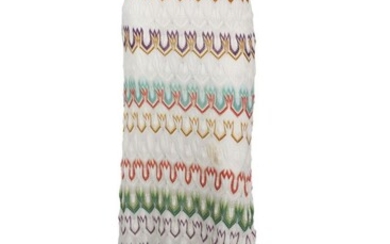 Missoni, Long knitted skirt. white background on multicolored pattern, no pockets, unlined interior. Size IT 46.
